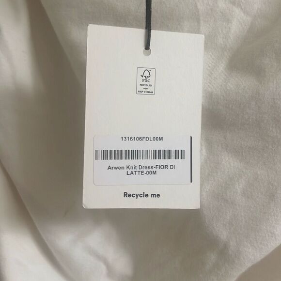 ✨Reformation Arwen Knit Latte Sz Medium Dress✨ - Picture 8 of 9